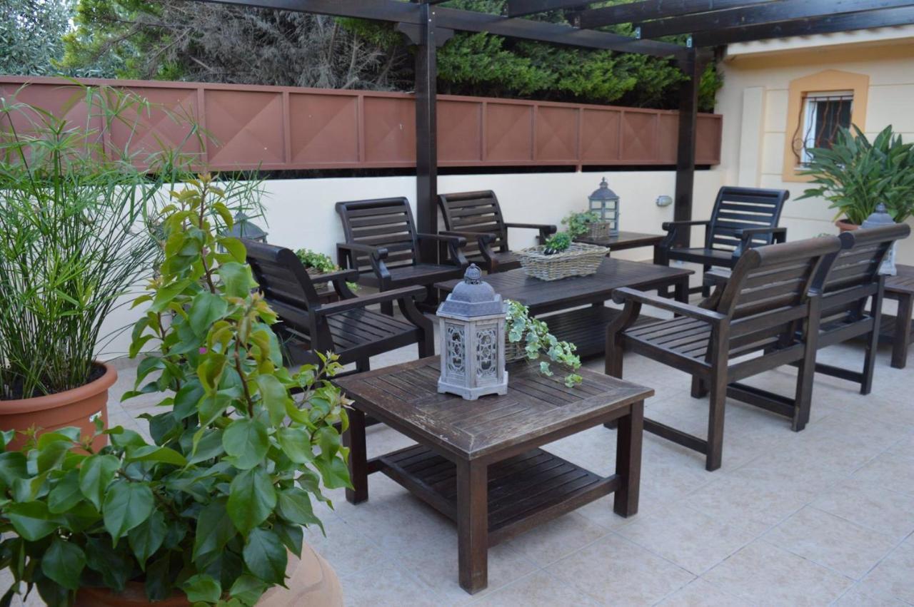 Villa Avatos - Near To The Port Of Rafina And The Airport Of Athens Agios Spyridon  ภายนอก รูปภาพ